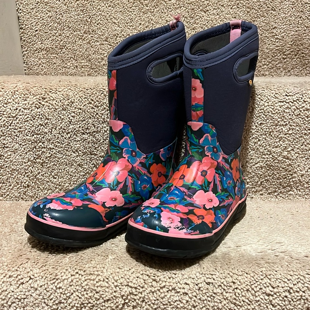 BOGS Girls Navy & Pink Floral Rain Boots
